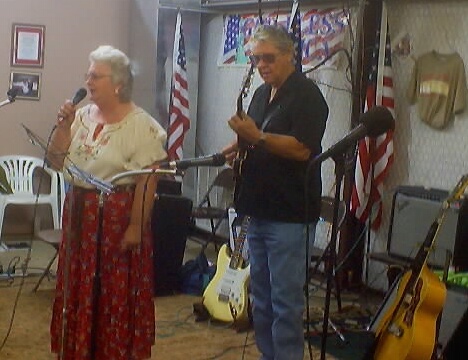 augvfd-ida-guestguitarist2.jpg